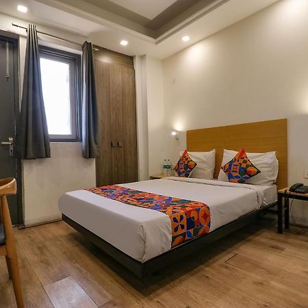 Fabhotel The Chaitanyas Rohini Sec 18 Delhi (National Capital Territory of India) Exterior foto