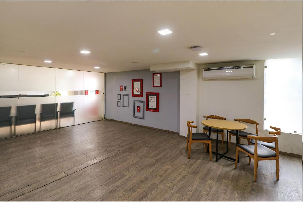 Fabhotel The Chaitanyas Rohini Sec 18 Delhi (National Capital Territory of India) Exterior foto