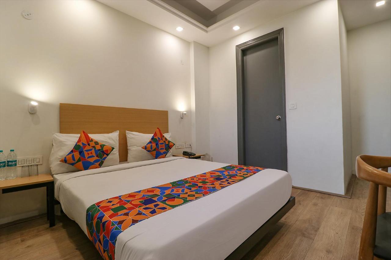 Fabhotel The Chaitanyas Rohini Sec 18 Delhi (National Capital Territory of India) Exterior foto