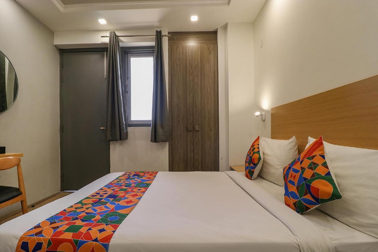 Fabhotel The Chaitanyas Rohini Sec 18 Delhi (National Capital Territory of India) Exterior foto